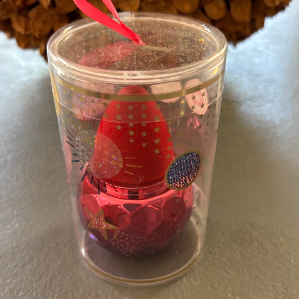 Beauty blender putting on the glitz new